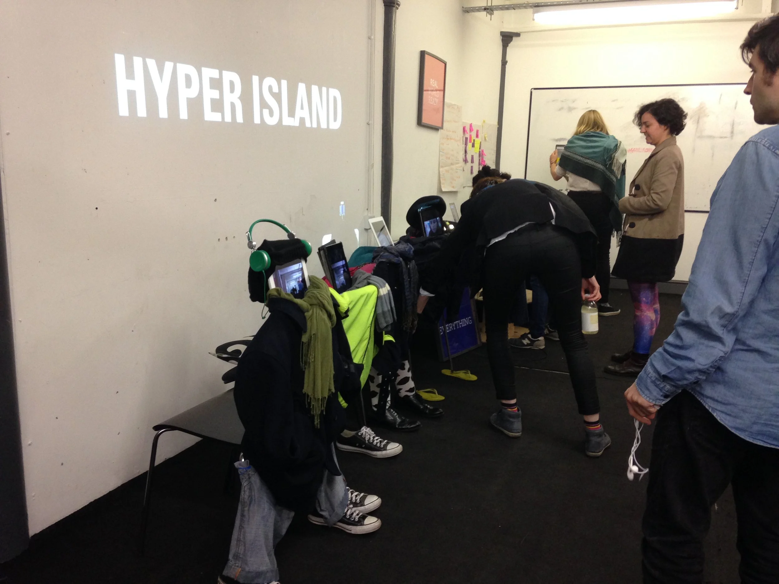 Hybrid MOE Collective workshop with remote participants on tablets